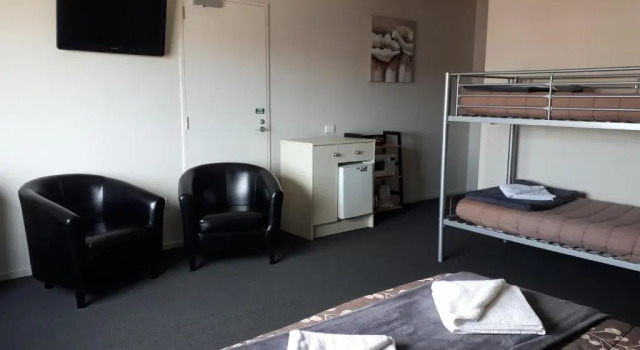 Семейная студия Northpark Motel