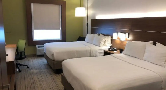 Четырёхместный номер Standard Holiday Inn Express & Suites Rio Grand by IHG