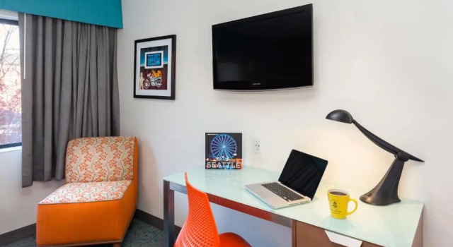 Четырёхместный номер Standard Staypineapple, University Inn, University District Seattle