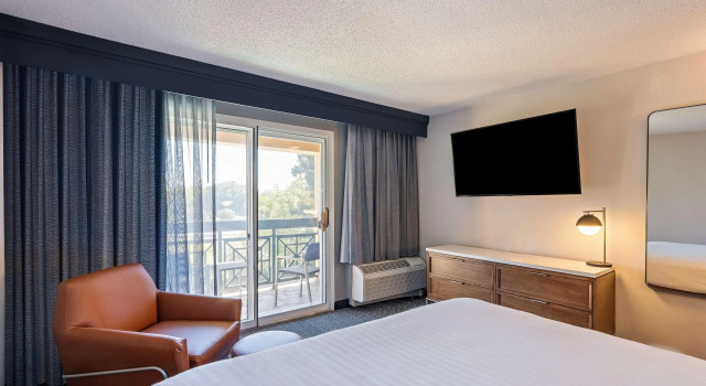 Sonesta Select Pleasant Hill, Забронировать Отель Плезант-Хилл Область залива Сан-Франциско