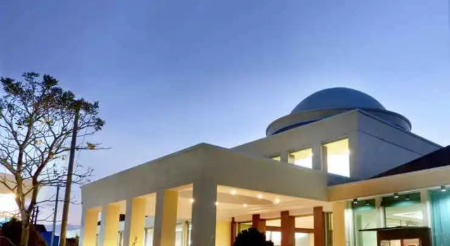 Sahid Azizah Syariah Hotel and Convention Kendari, Reserva ahora Hotel Kendari South East Sulawesi