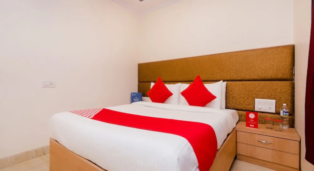 OYO 13308 Nest Inn