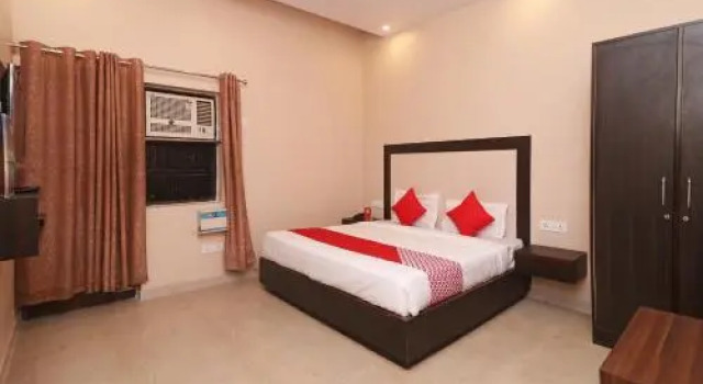 Shubham Farms by OYO Rooms, Забронировать Отель Отели штата Харьяны 3 звезды, 3*