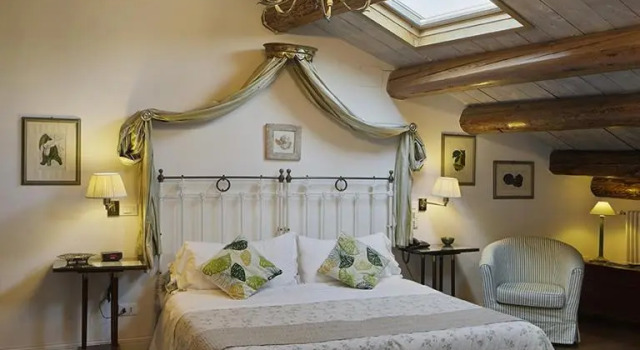 M Club De Luxe B&B, Забронировать Отель Равенна Ravenna Area, рядом с Базилика Св. мученика Виталия