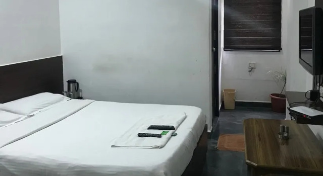 Oyo Rooms Near Gokul Das Hospital