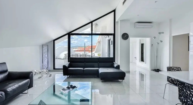 Апартаменты Luxury Penthouse 120ma2 in the Heart of Cannes