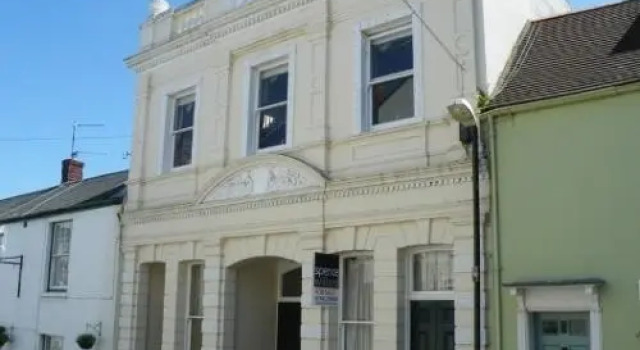 Theatre House Apartment 2
