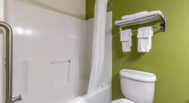 Четырёхместный номер Standard Sleep Inn & Suites Pleasant Hill - Des Moines