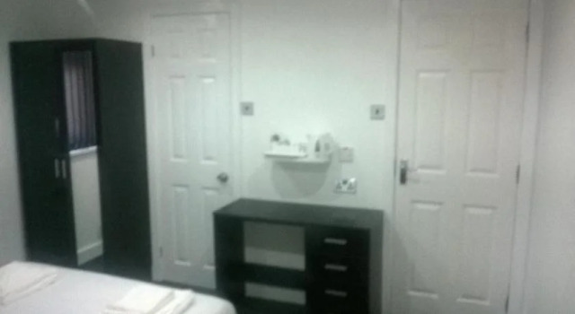 Sunrise Avenue Hotel