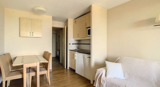 Апартаменты с балконом и с видом на море Cannes Villa Francia