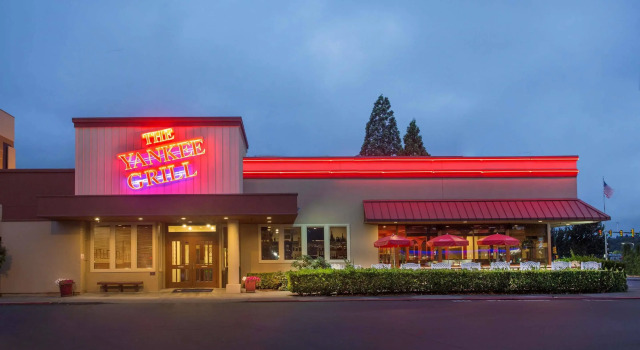 Red Lion Hotel & Conference Center - Seattle/Renton, Buchen Sie Hotel Renton Washington (state)