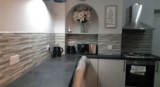 Апартаменты Telford - Apartment - Sleeps 5 - Flat 4