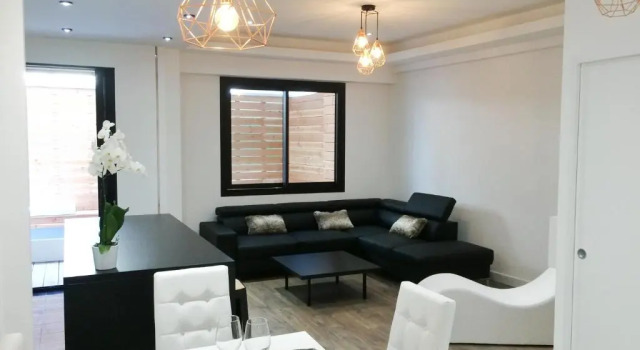 loft romantique spa, Забронировать Курортный отель Ницца Приморские Альпы, рядом с Набережная Соединенных Штатов