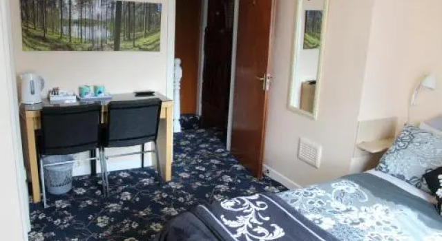 Peakdale Lodge Bed and Breakfast Glossop, Забронировать Отель Отели Англии с завтраком, Завтраки