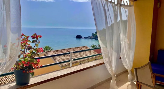 Апартаменты с 2 комнатами с балконом и с видом на море Corfu Island Apartment 91