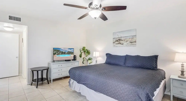 A Wave From It All Rryc22 3 Bedroom Condo by RedAwning