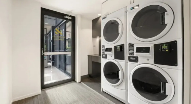 Elegant Studio With Parking, Buchen Sie Ferienwohnung Braddon Australian Capital Territory