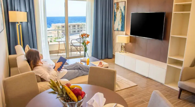 Полулюкс Helnan Mamoura Hotel & Events Center