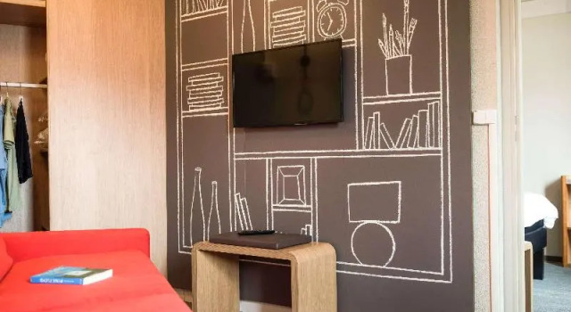 Люкс Hotel ibis Narbonne