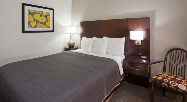 Fargo Inn and Suites