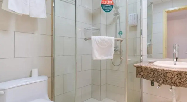 Двухместный номер Standard GreenTree Inn HeFei South High-Speed Railway Station BaoHe Avenue Baohe District Government Hotel