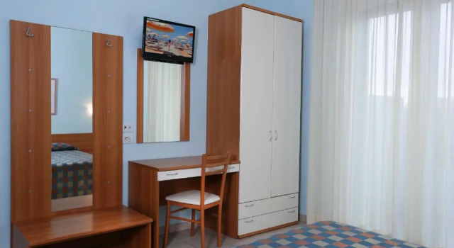 Двухместный номер Standard с балконом Hotel Iones