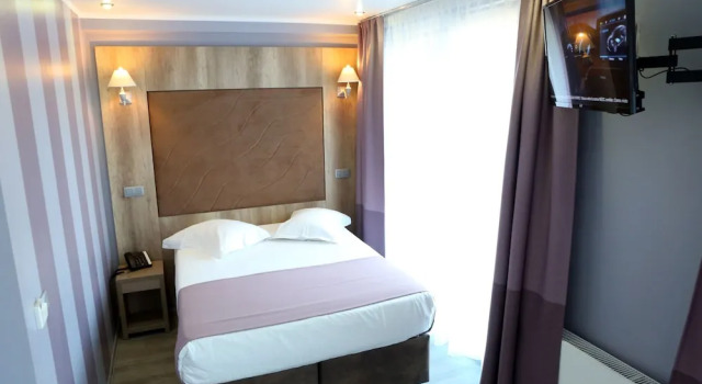 Двухместный номер Comfort с балконом Hotel Phenix