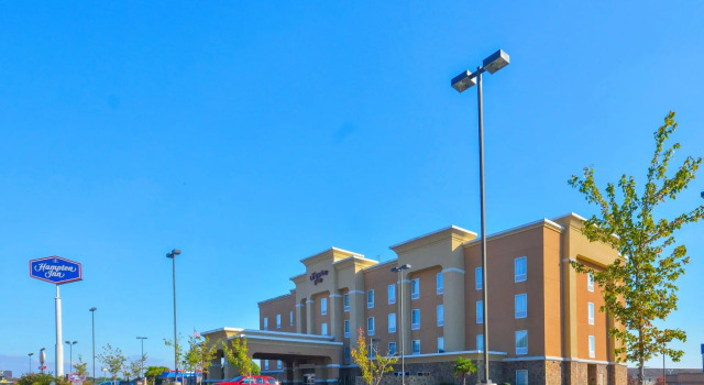 Кровать в общем номере Hampton Inn Bryant