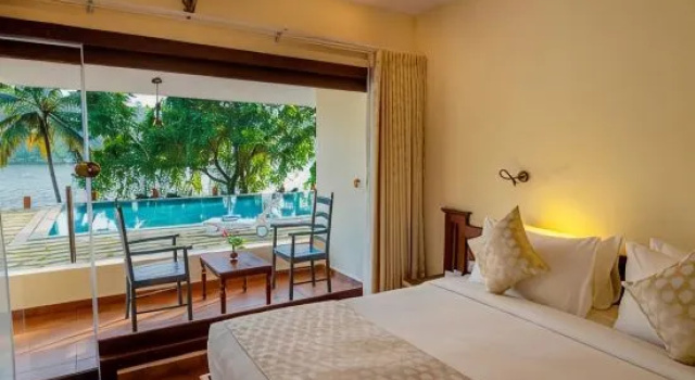 Семейный коттедж с видом на озеро Fragrant Nature Backwater Resort & Ayurveda Spa Kollam