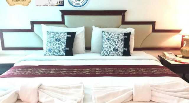 Семейный люкс с балконом Mei Zhou Phuket Hotel - SHA Plus