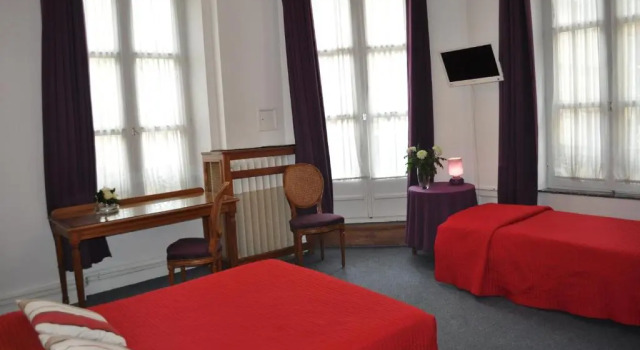 Трёхместный номер Standard Hôtel Du Centre