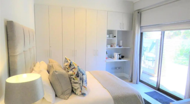 Студия Superior OCEAN BREEZE SUNSET BEACH - Boutique Guesthouse - Cape Town