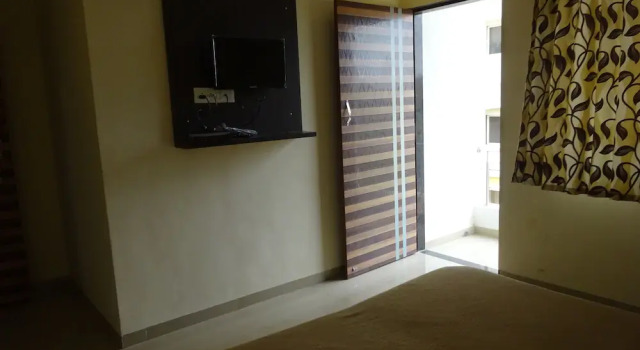 Hotel Sai Hira by OYO Rooms