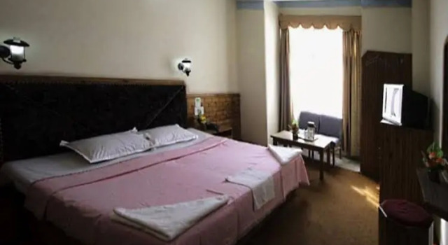 Hotel New Shivalik, Забронировать Отель Отели Манали с парковкой, Парковка