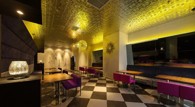 Orange Hotel Select Qingdao Wusi Square, Prenota Hotel Hotel a Shandong con parcheggio, Parcheggio