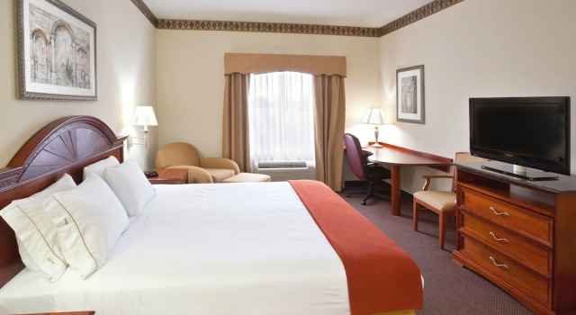 Номер Standard Holiday Inn Express Toledo-Oregon by IHG