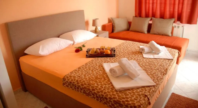 Двухместный номер Standard с балконом и с видом на сад Guest House Pasha