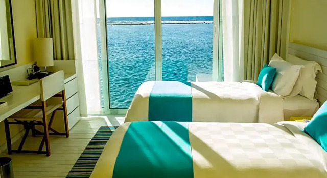 Вилла Overwater с 2 комнатами с видом на море Holiday Inn Resort Kandooma Maldives
