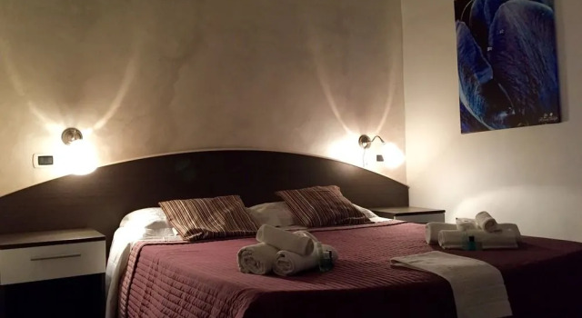 Rose & Tulip, Забронировать Отель СПА-отели Рима, рядом с Больница Сан-Джованни, SPA-услуги
