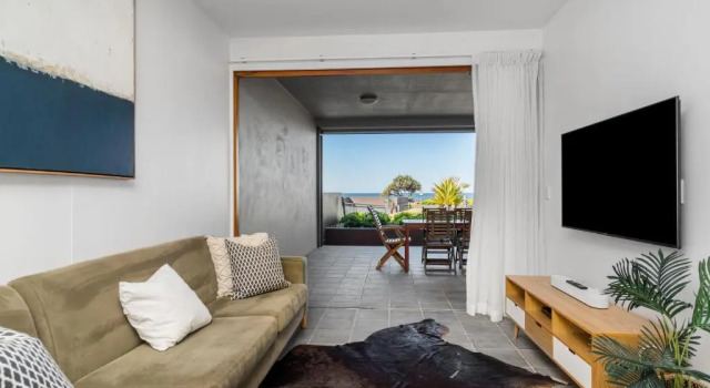 Апартаменты Lennox Holiday Apartments