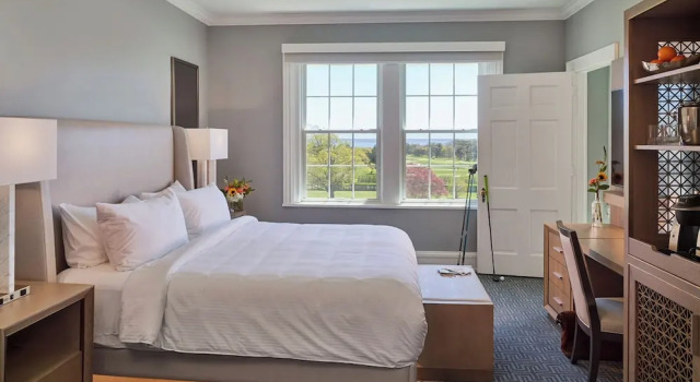 Двухместный номер Standard с видом на залив Seaview Hotel