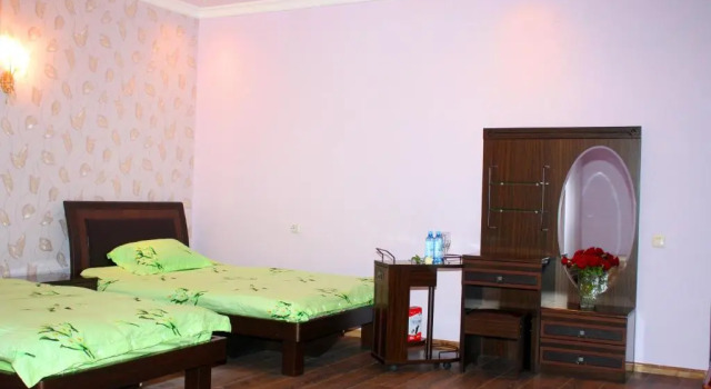 Четырёхместный номер Standard Christy Hotel
