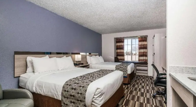 Номер Standard Microtel Inn & Suites by Wyndham Rochester North Mayo Clinic