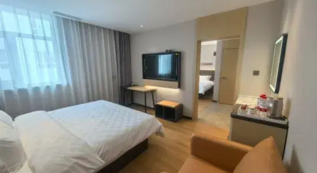 Люкс Deluxe Jinjiang Hotel (Qinhuangdao Shanhaiguan Railway Station Gucheng)