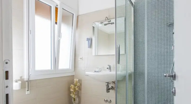Трёхместный номер Standard с балконом Hotel Gardenia