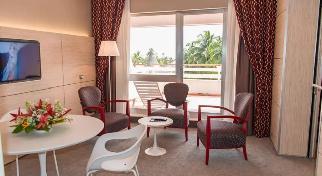 Полулюкс Hôtel Sarakawa