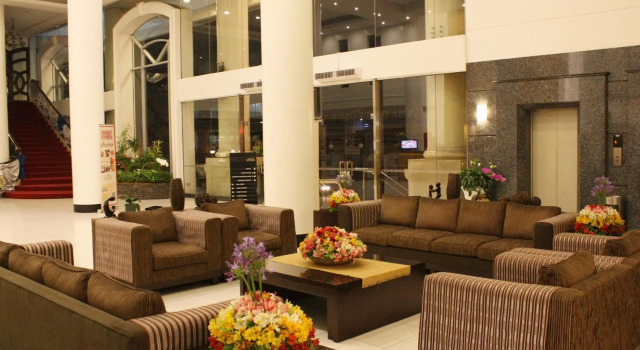 Hotel Supreme Convention Plaza