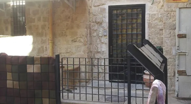 Chain Gate Hostel, Book Hostel / Vandrerhjem Hoteller i Jerusalem med pool, nær Al-Aqsa Mosque, Swimmingpool