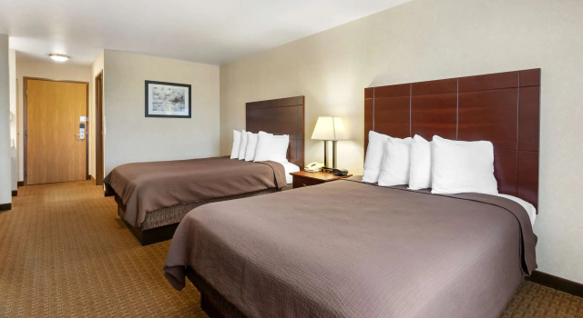 Четырёхместный номер Standard Best Western Wittenberg Inn