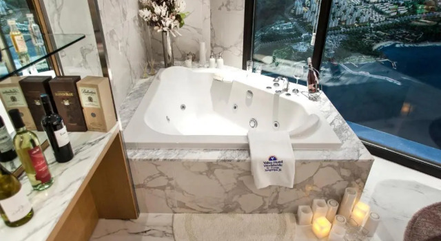 Полулюкс Seogwipo JS Hotel